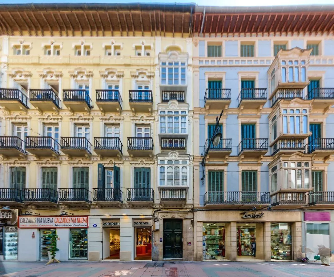 Holidays2Malaga Calle Nueva 2 bedroom High Speed WIFI