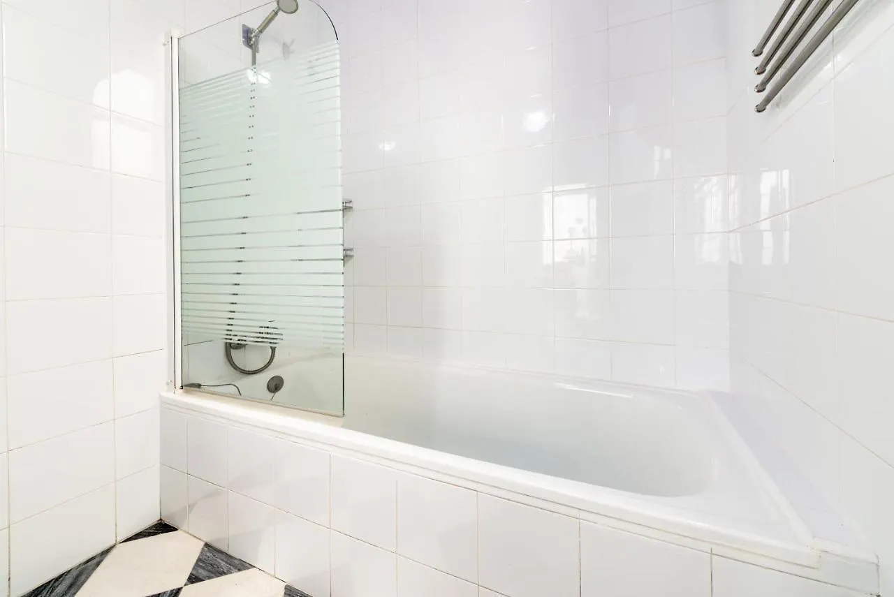 Appartement Holidays2Malaga Calle Nueva 2 bedroom High Speed WIFI Spanje